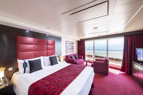 MSC Cruises MSC Fantasia Suite 1.jpg